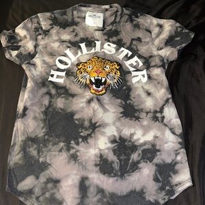 Mens Hollister T-shirt, SIZE SMALL